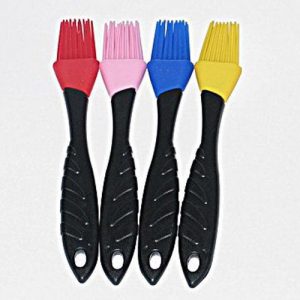 Silicone Brush Plastic Handle – 30 Tails